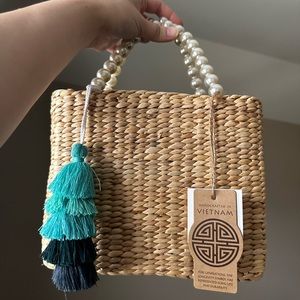 Straw bucket bag